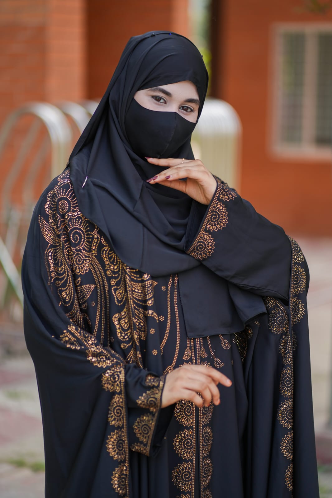Luxury Abhaya Set with Inner and Hijab ছবি 6