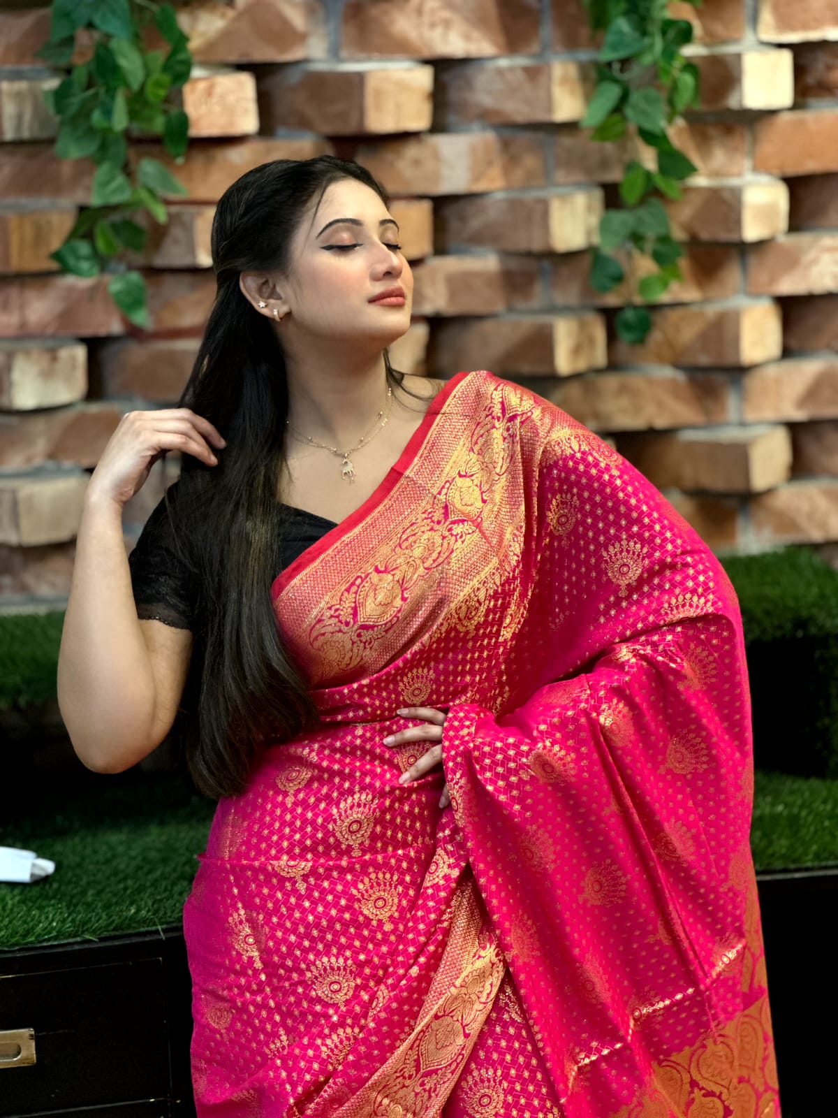 কাতান বেনারসি শাড়ি ছবি 2