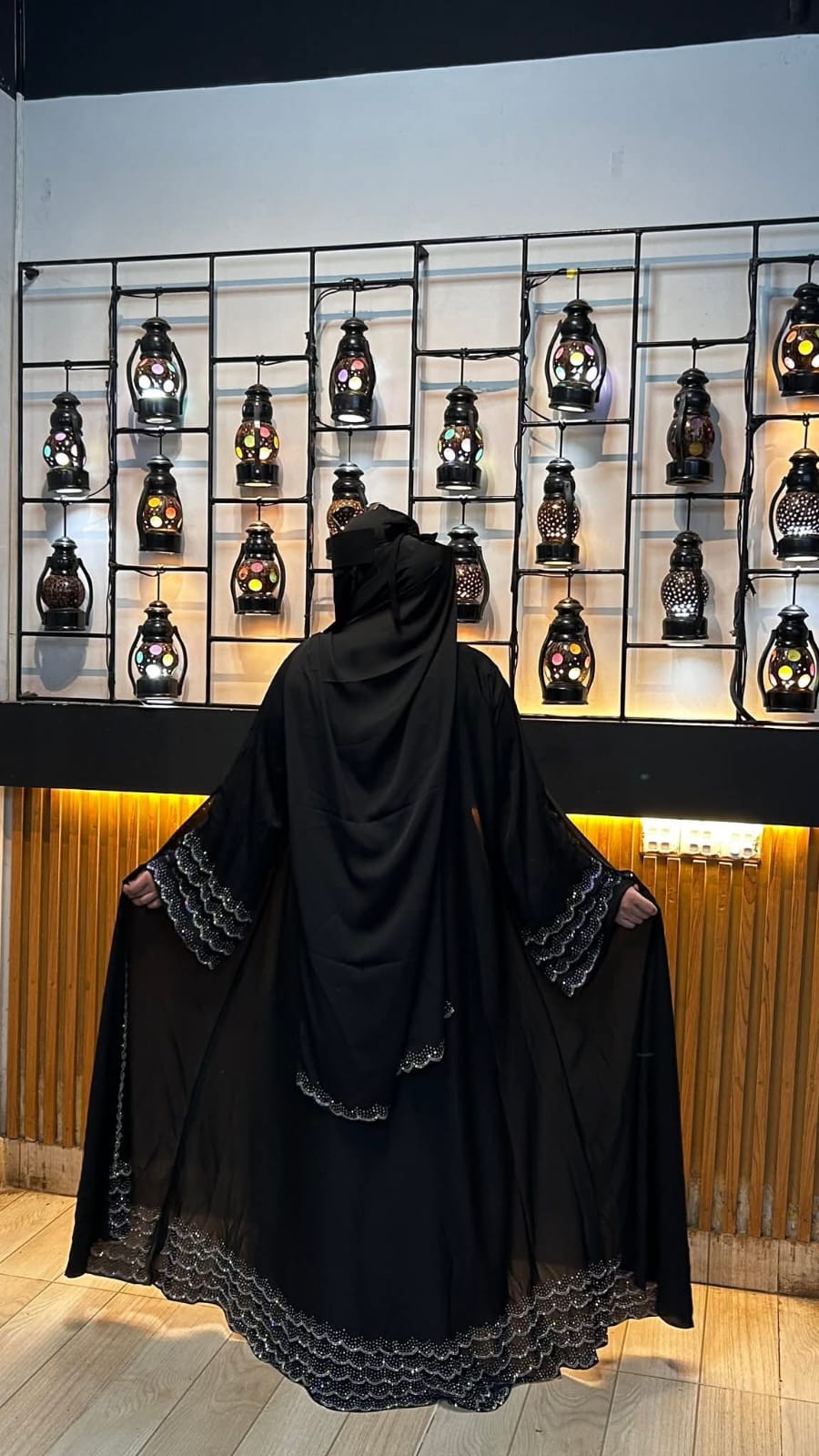 Abaya E Ramisha