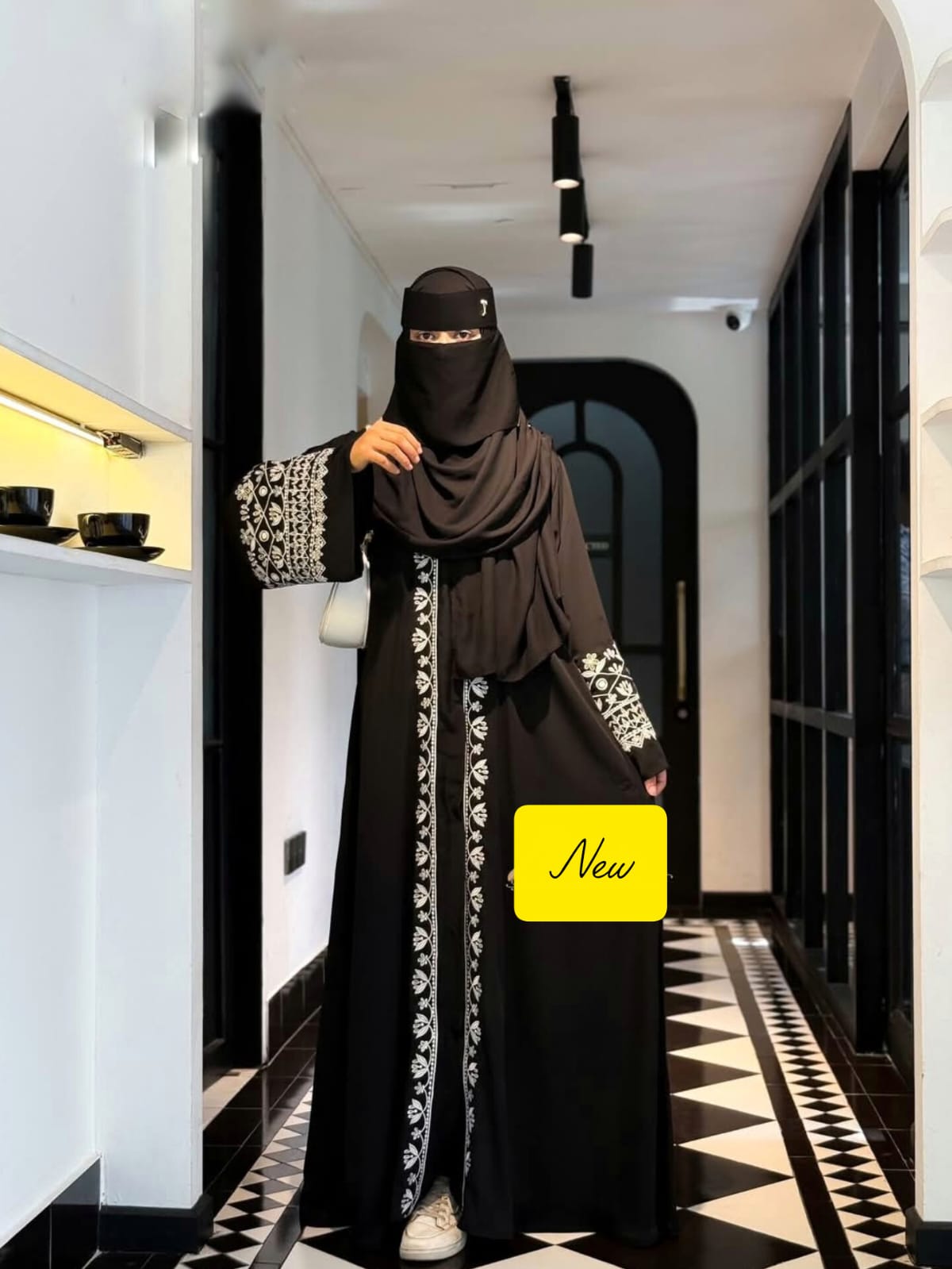 Abaya In Pori ছবি 6