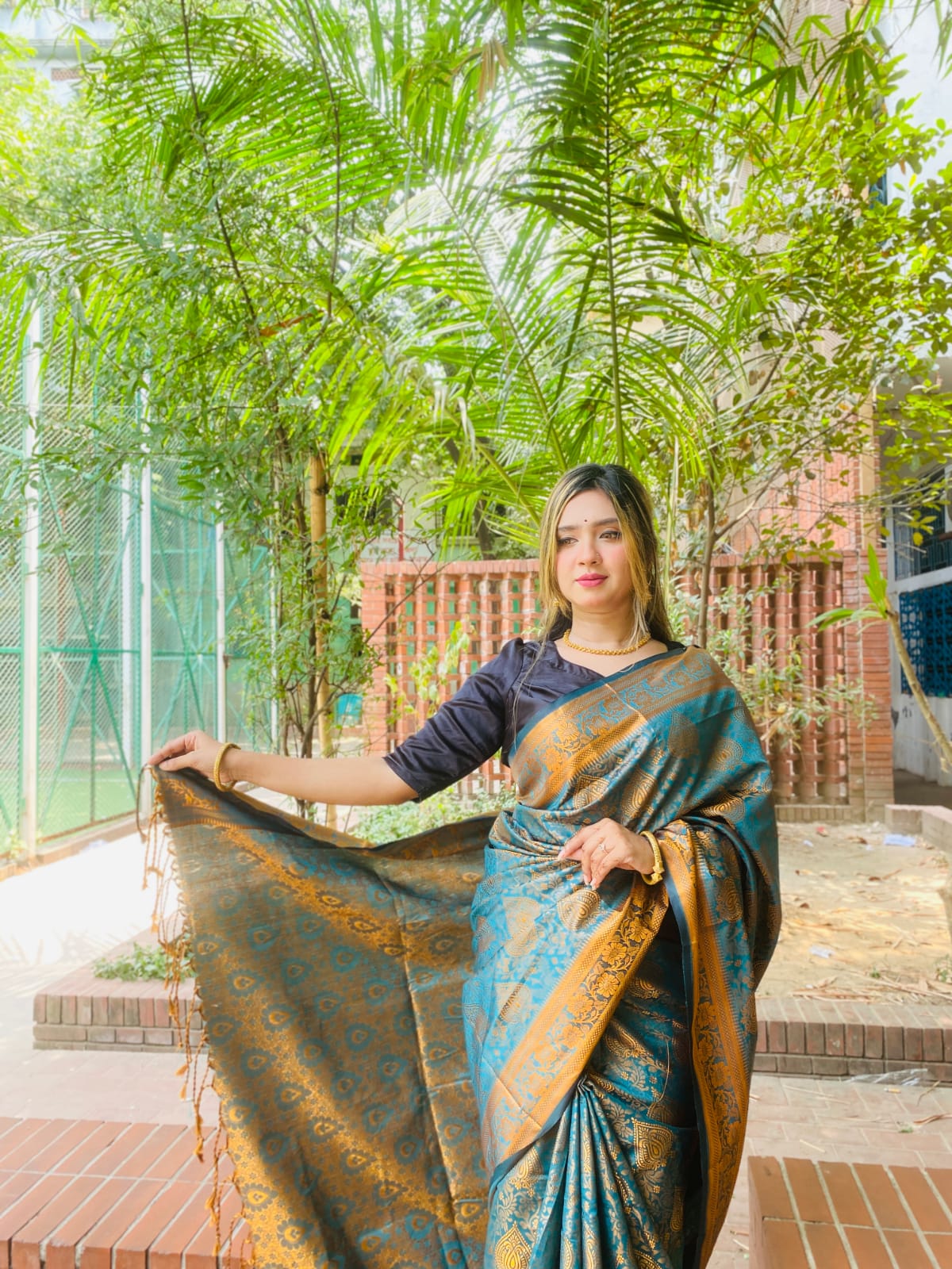 সিল্ক কাতান শাড়ি ছবি 5