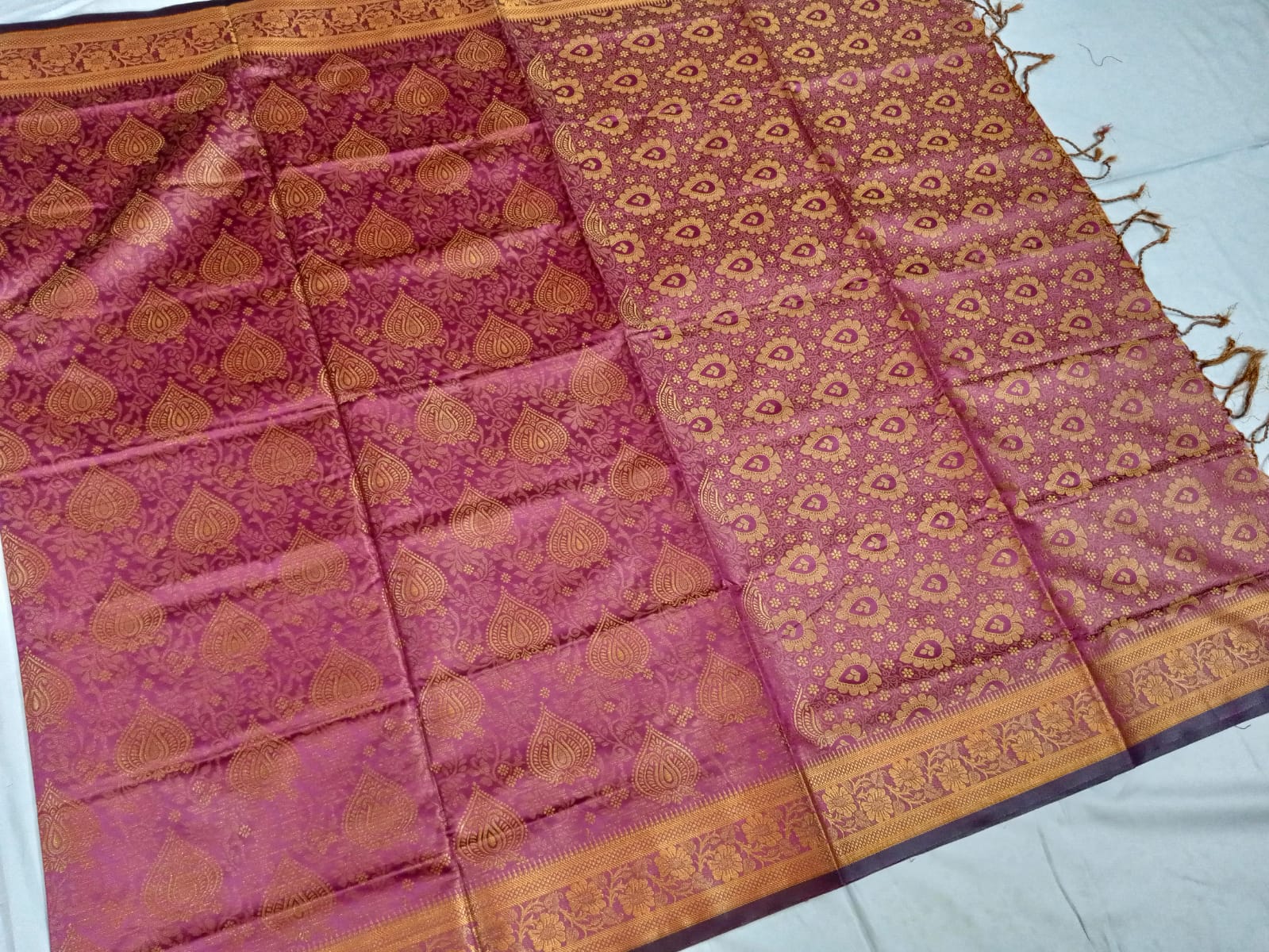 সিল্ক কাতান শাড়ি ছবি 9