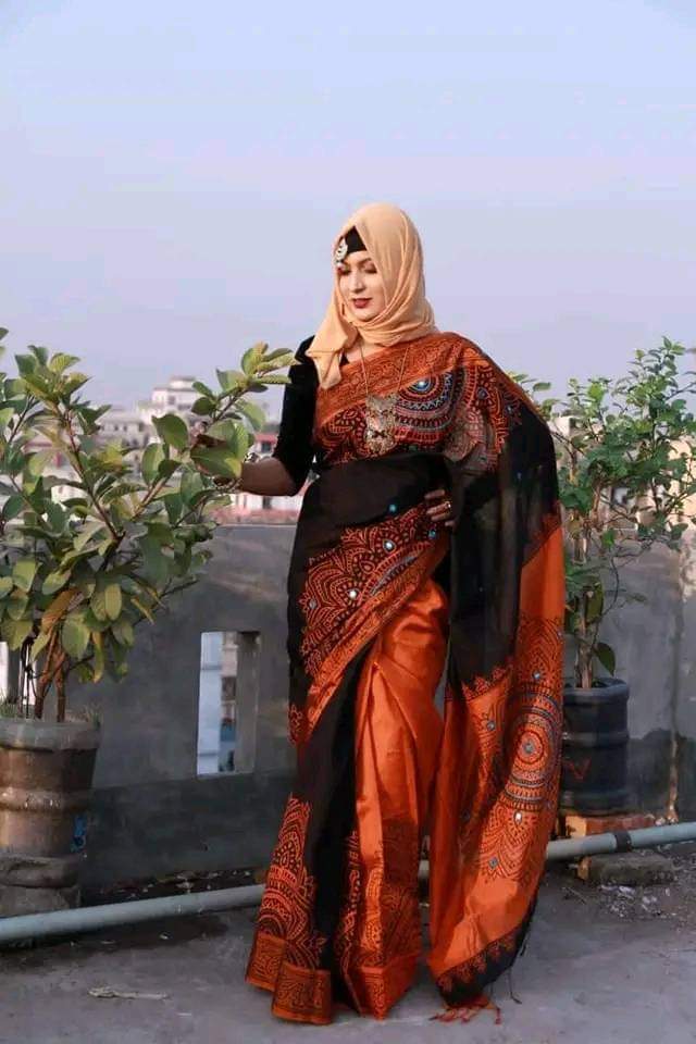 Half Silk Handprited Sarees ছবি 15