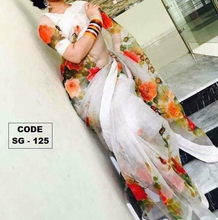 হাফসিল্ক শাড়ীতে  হ্যান্ডপ্রিন্ট তুলির কাজ করা ছবি 11