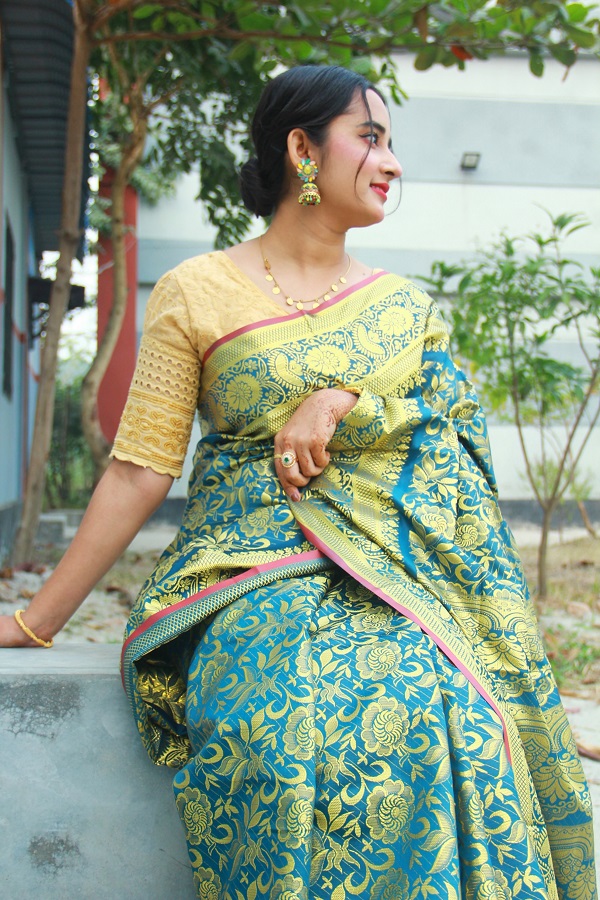 সিল্ক কাতান শাড়ি