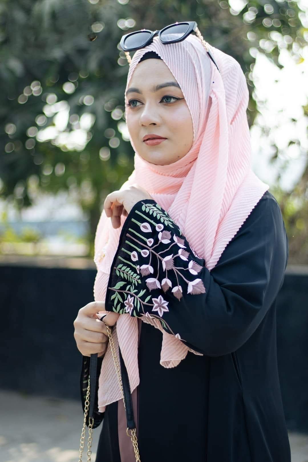 Abaya In Rose