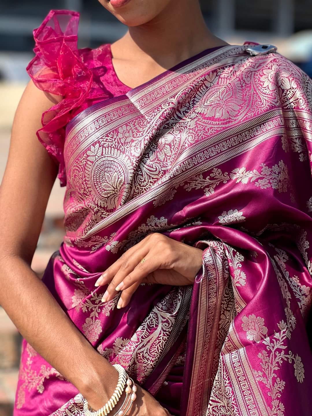 Indian soft katan sharee ছবি 6