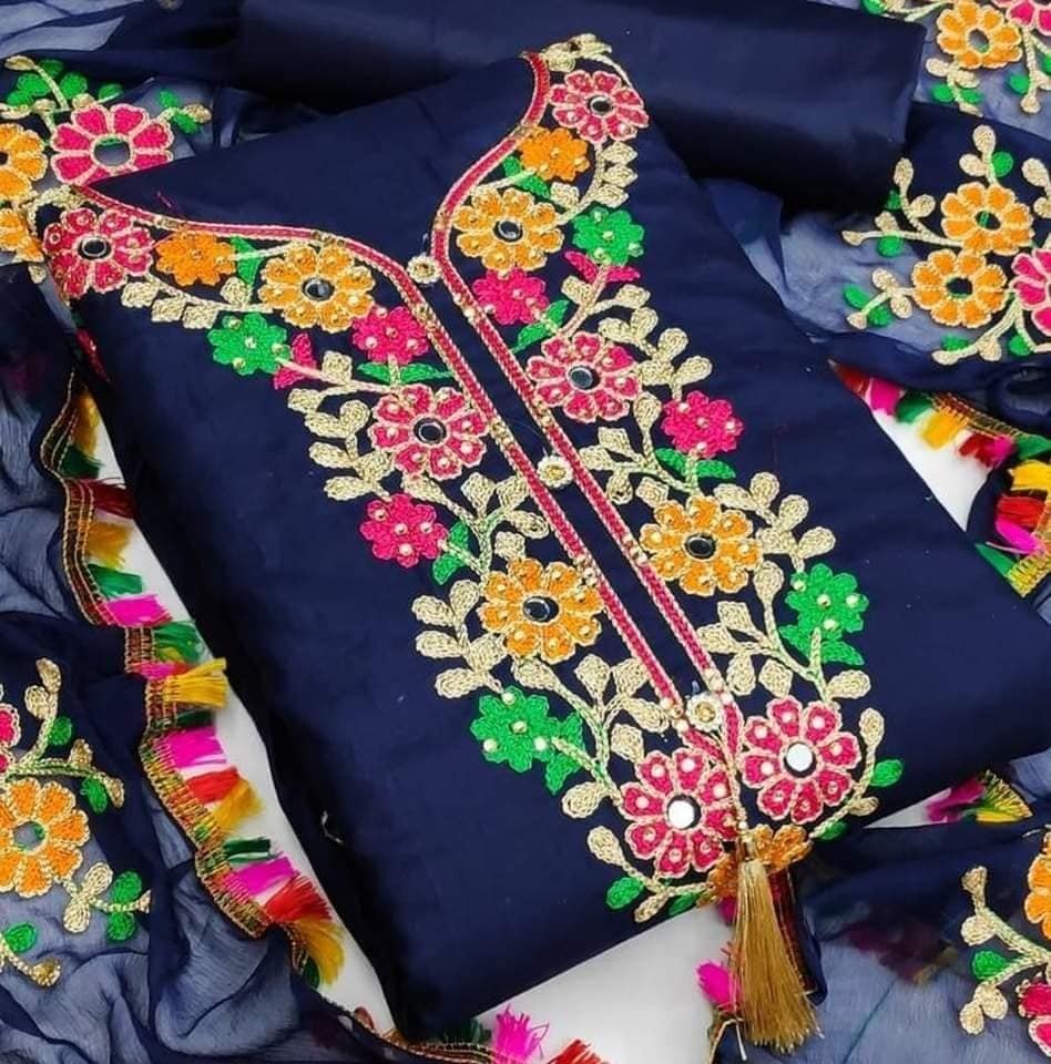 কাশ্মীরী আড়ি এম্ব্রডারী থ্রি-পিচ। ছবি 9