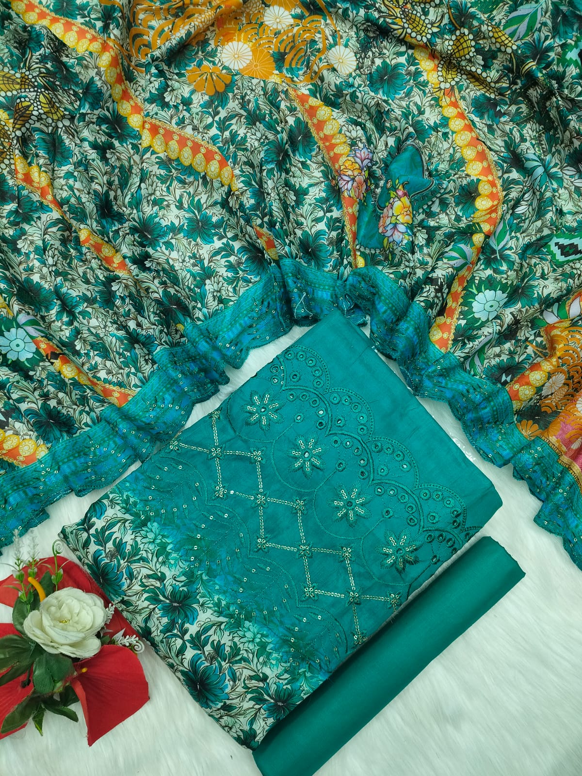 Unstitch Printed Three Piece ছবি 9